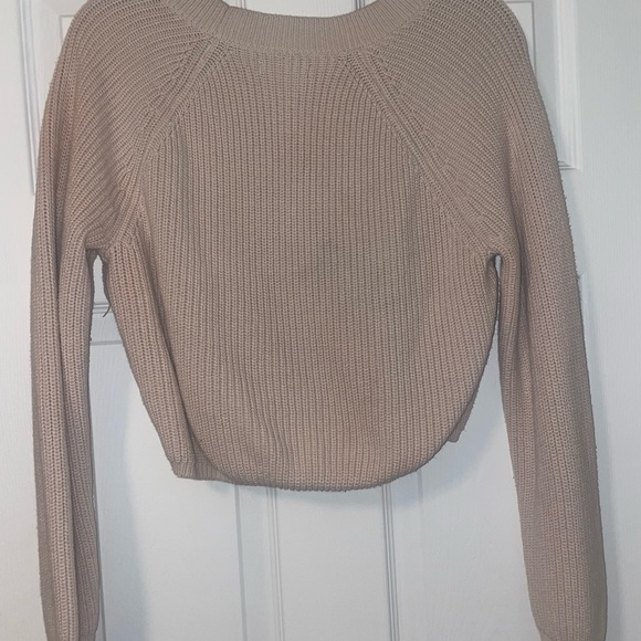 medium blush pink kendall and kylie cropped sweater - Picture 5 of 5